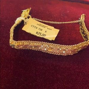 1Lot of 2 GOLDTONE BRACELETS